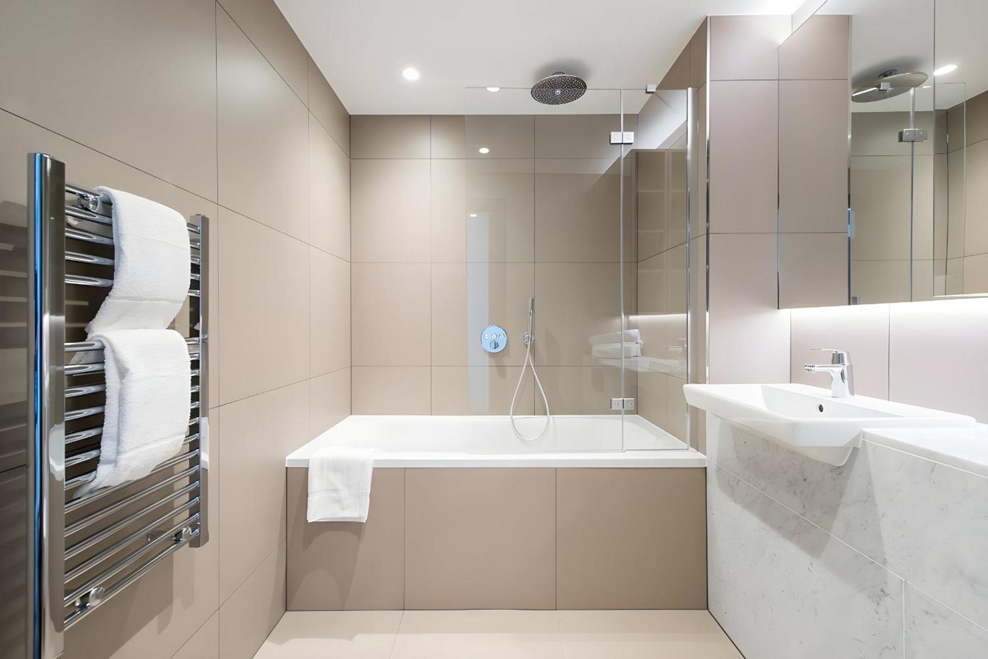 Liverpool St Modern 2 Bed Apartamento